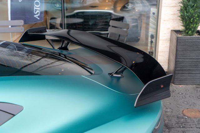 2022 Aston Martin Vantage