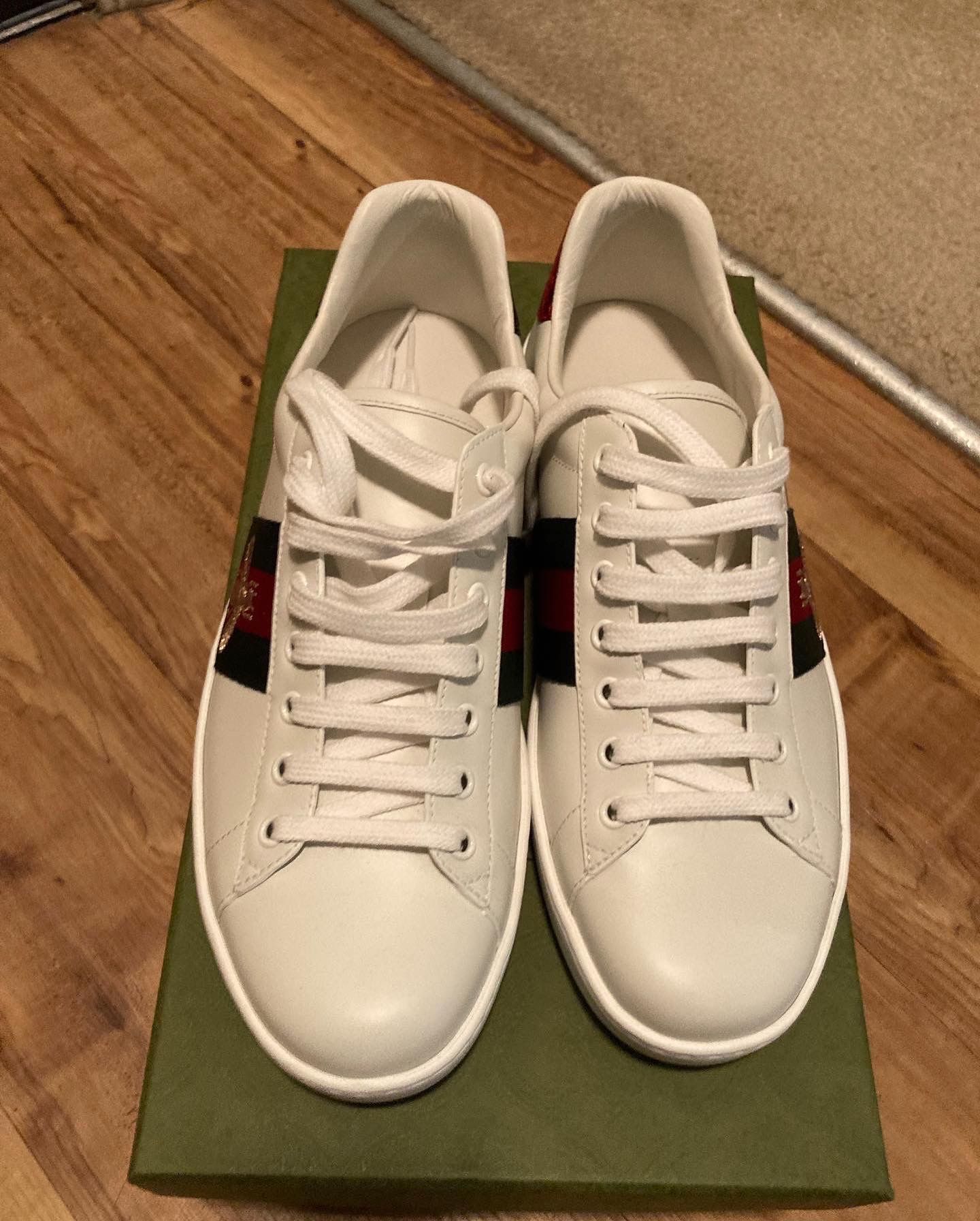 Both Pair Gucci/Versace  Men 9 Ready To Sale 