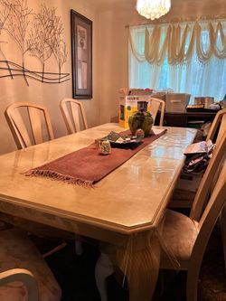 Dinning room set 8 chairs