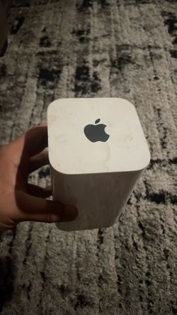 Apple AirPort Extreme (or AirPort Time Capsule)