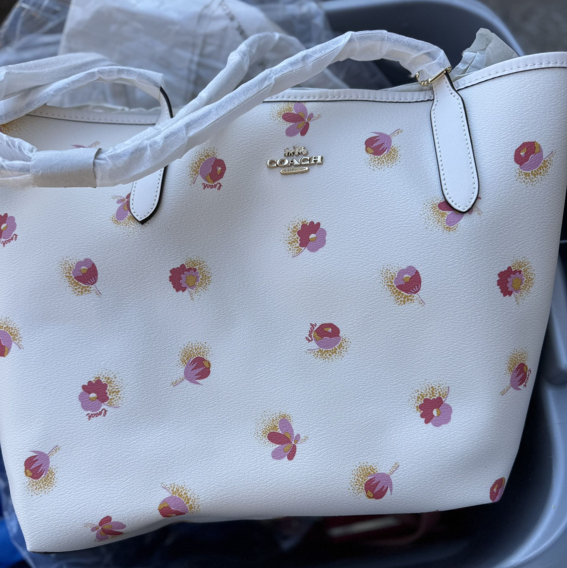 Coach CITY TOTE WITH POP FLORAL PRINT