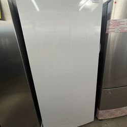 Frigidaire Upright freezer 