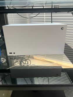 Xbox Series X Digital w/ Accessories
