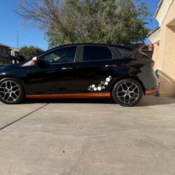 2018 Ford Focus SE Hatchback