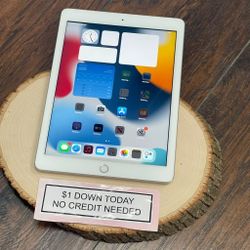 Apple iPad 5th - 90 Days Warranty And chargers Included 