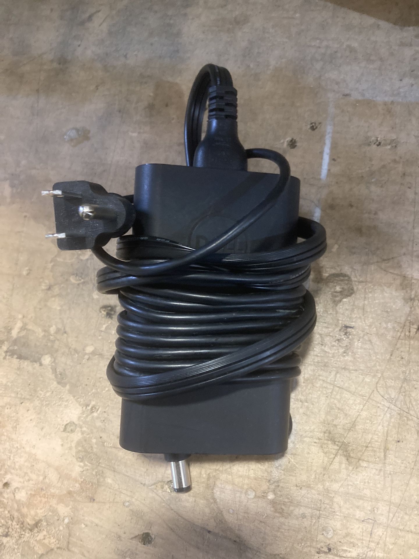 Dell 65w AC Adapter 