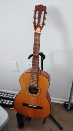 NICE GUITAR