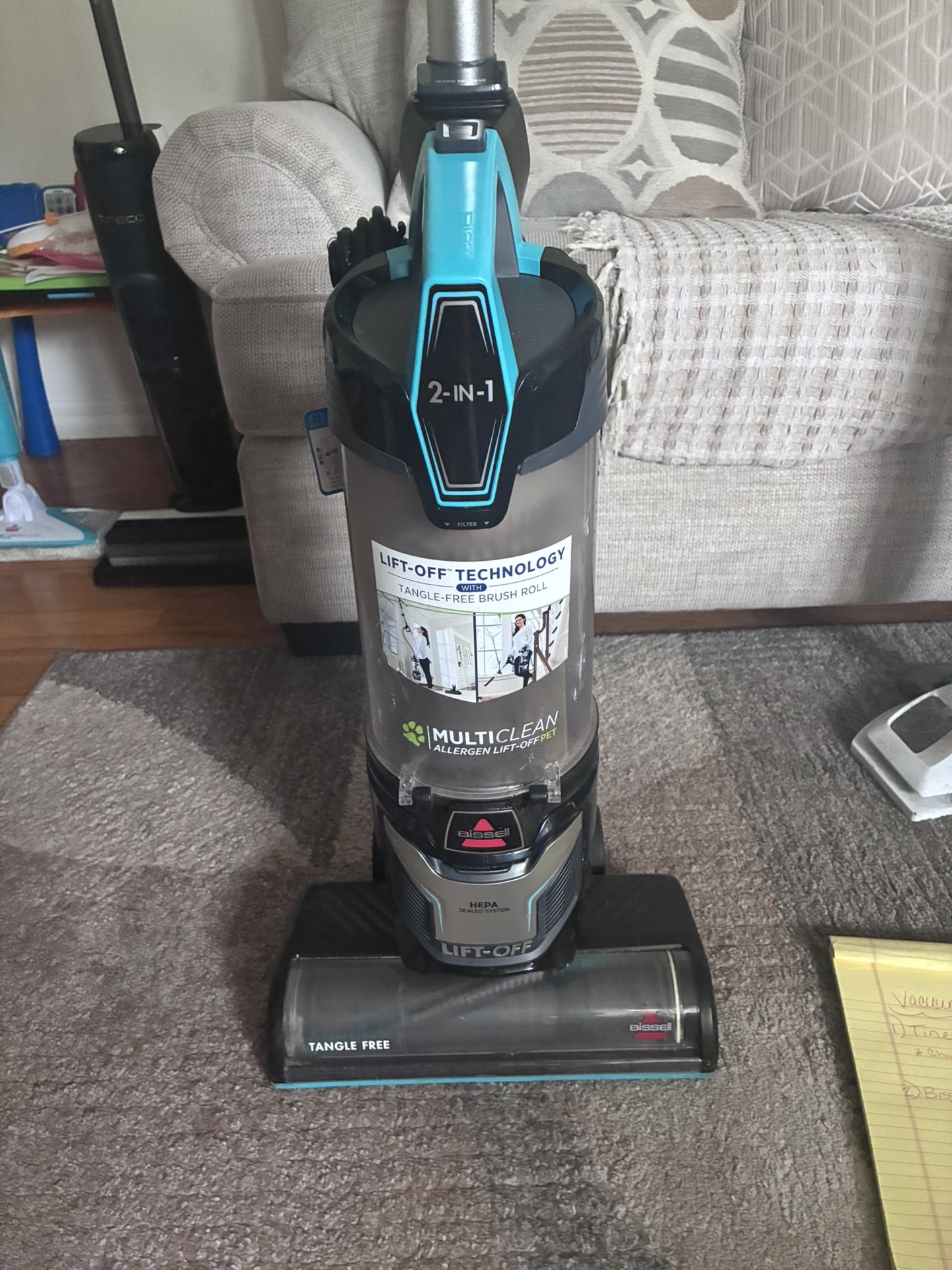 Bissell MultiClean Allergen Lift-Off Pet Vacuum