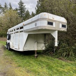 Gooseneck Stock Trailer