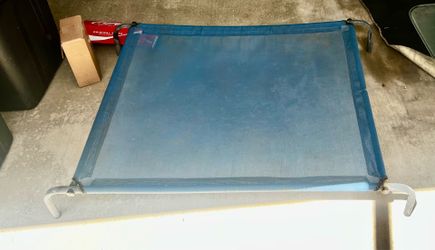 Elevated dog bed extra large