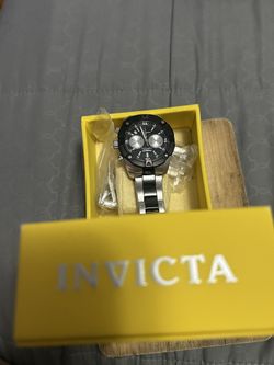 Men’s invecta watch . Need battery 🔋 