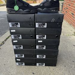 Jordan 4’s Black Cats 