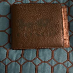 Authentic Louis Vuitton Men's Wallet for Sale in Lafayette, LA - OfferUp