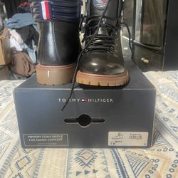 Tommy Hilfiger Boots Size 7 Women