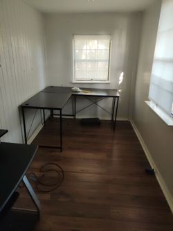 2 desks