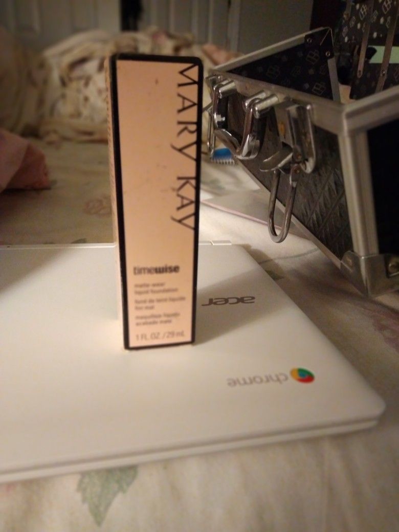 Mary Kay Timewise Mattewear Foundation