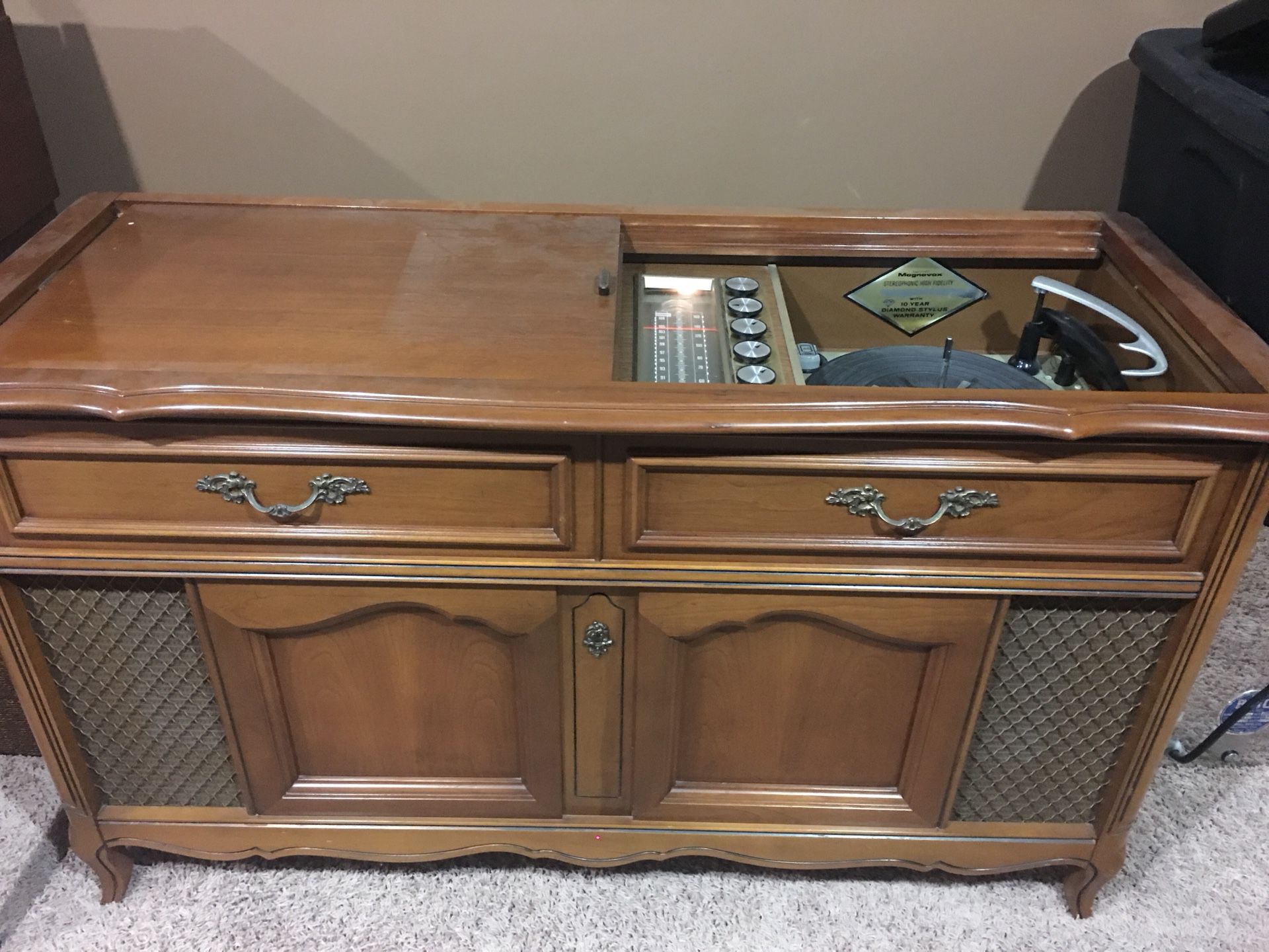 Magnavox 1965 stereo cabinet