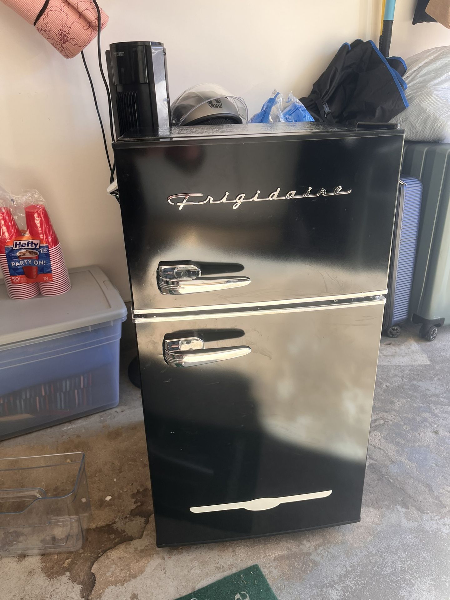 Retro Frigidaire Mini-fridge And Freezer 