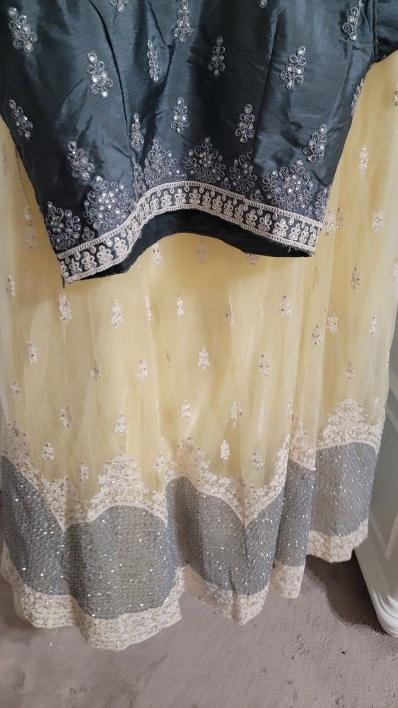 Lehanga For Sale