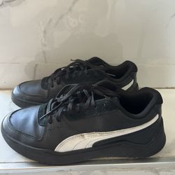 Boy Black Pumas 