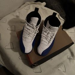 Jordan 12 Royal 