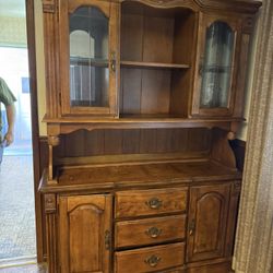 Free China Cabinet 