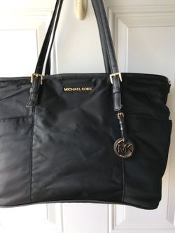 Michael Kors Jet set large nylon diaper bag for Sale in Belvidere IL OfferUp
