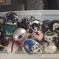 RIDDELL MINIATURE COLLECTION MAKE OFFER 