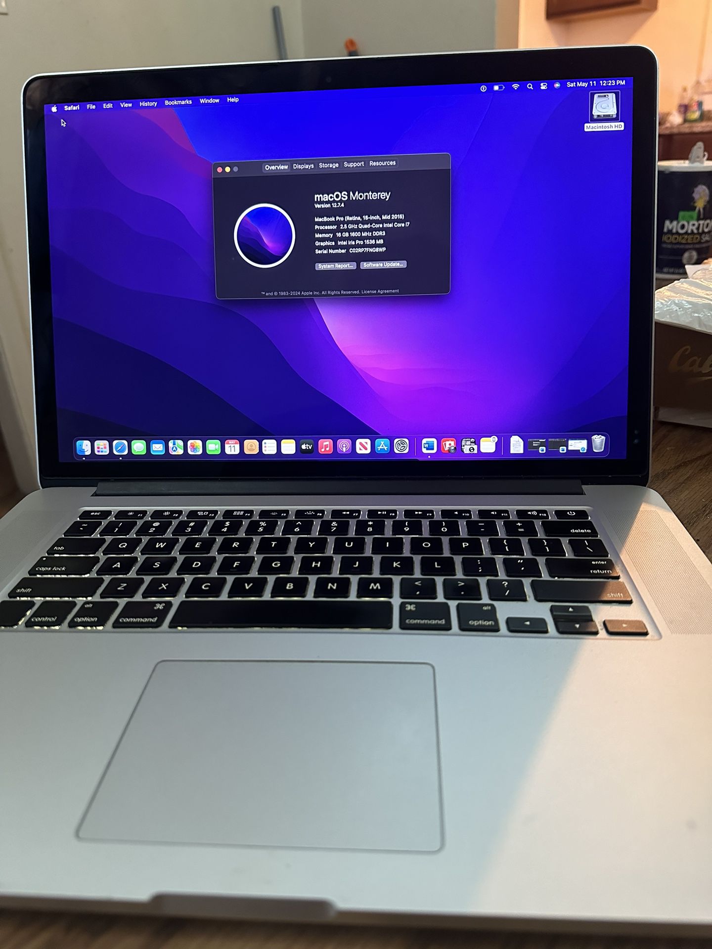 Macbook Pro( Retina, 15 inches ,Mid 2015)