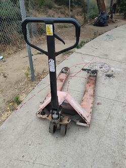Pallet Jack 5500 LBS Works Great