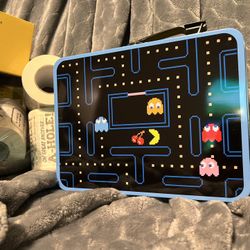 Pac-Man-themed lunch box, NEW