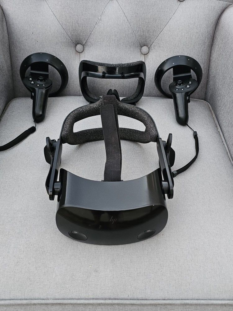 HP Reverb G2 VR Headset
VR3000-0xx VR