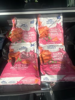 Natural Balance green pea and salmon, cat food
