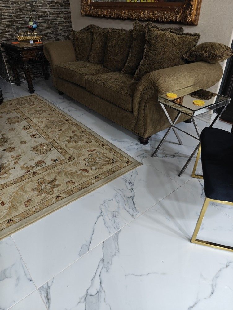 3 Piece Sofa Set Good Condition Only 650 For Set