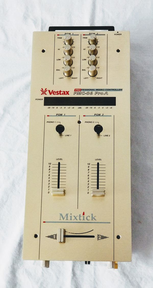 Vestax Pmc-06 Pro a Professional Mixing Controller DJ Mixer