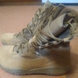 Nike SFB Field 2 8'' Desert/Desert 14

 Boots