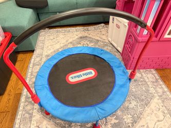 Little Tikes Light Up Easy Store 3-Foot Trampoline, with Hand Rail, Blue