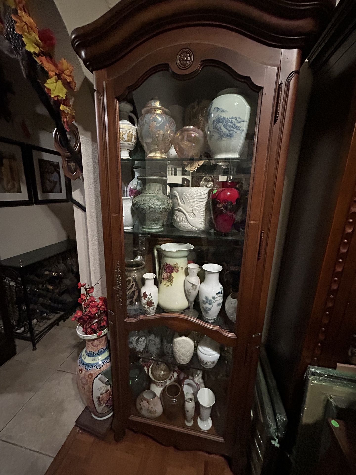 Lots Of Vases Make Me A Offer Not Free