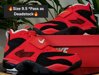 Nike Air Diamond Turf (Deion Sanders) "Challenge Red" Size 9.5