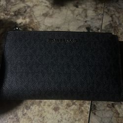 Micheal Kors Wallet