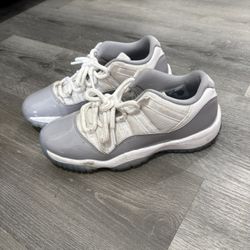 Jordan 11 Low Grey