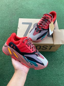 Yeezy 700 size 6 & 6.5 womens