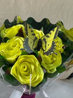 Half‑Dozen Handmade Satin Ribbon Rose Bouquet – Yellow