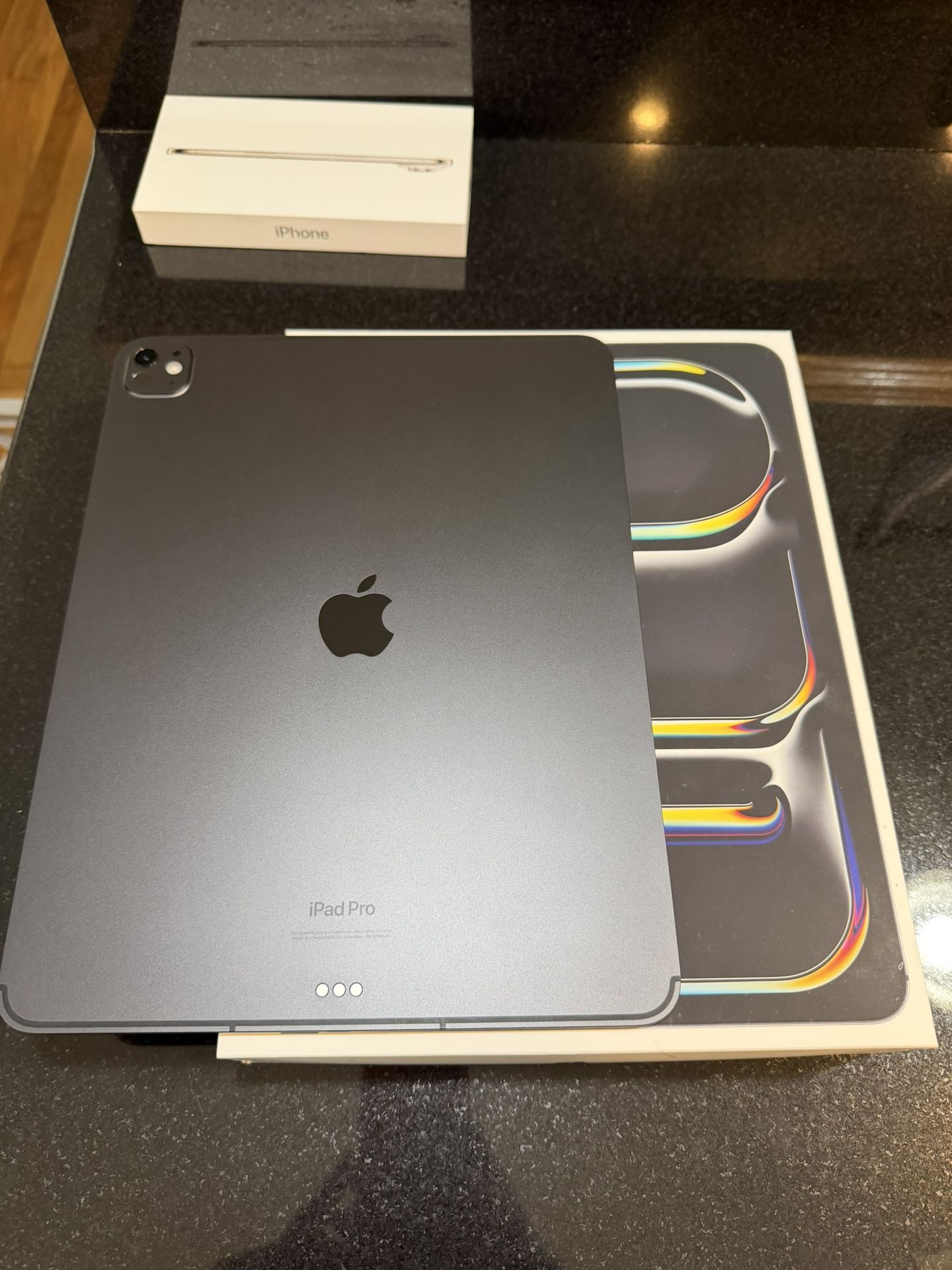 iPad Pro 13 Inch M4 (2024) 512GB WiFi Only. 900 Or Best Offer.