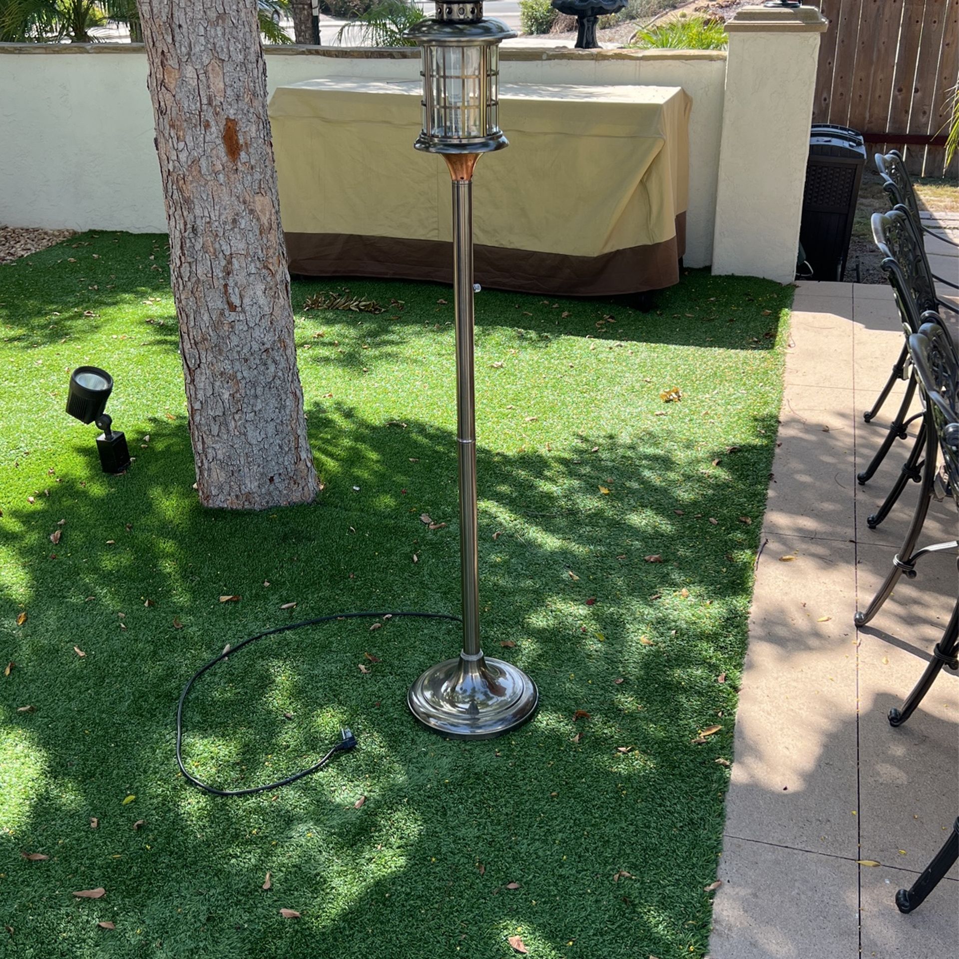 Electric Pedestal Lamp