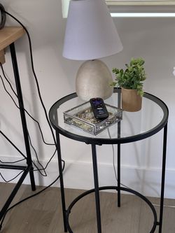 Table & Lamp & Plant