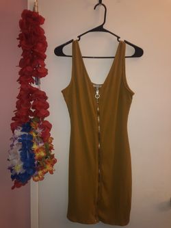 Large Dress Mustard $13