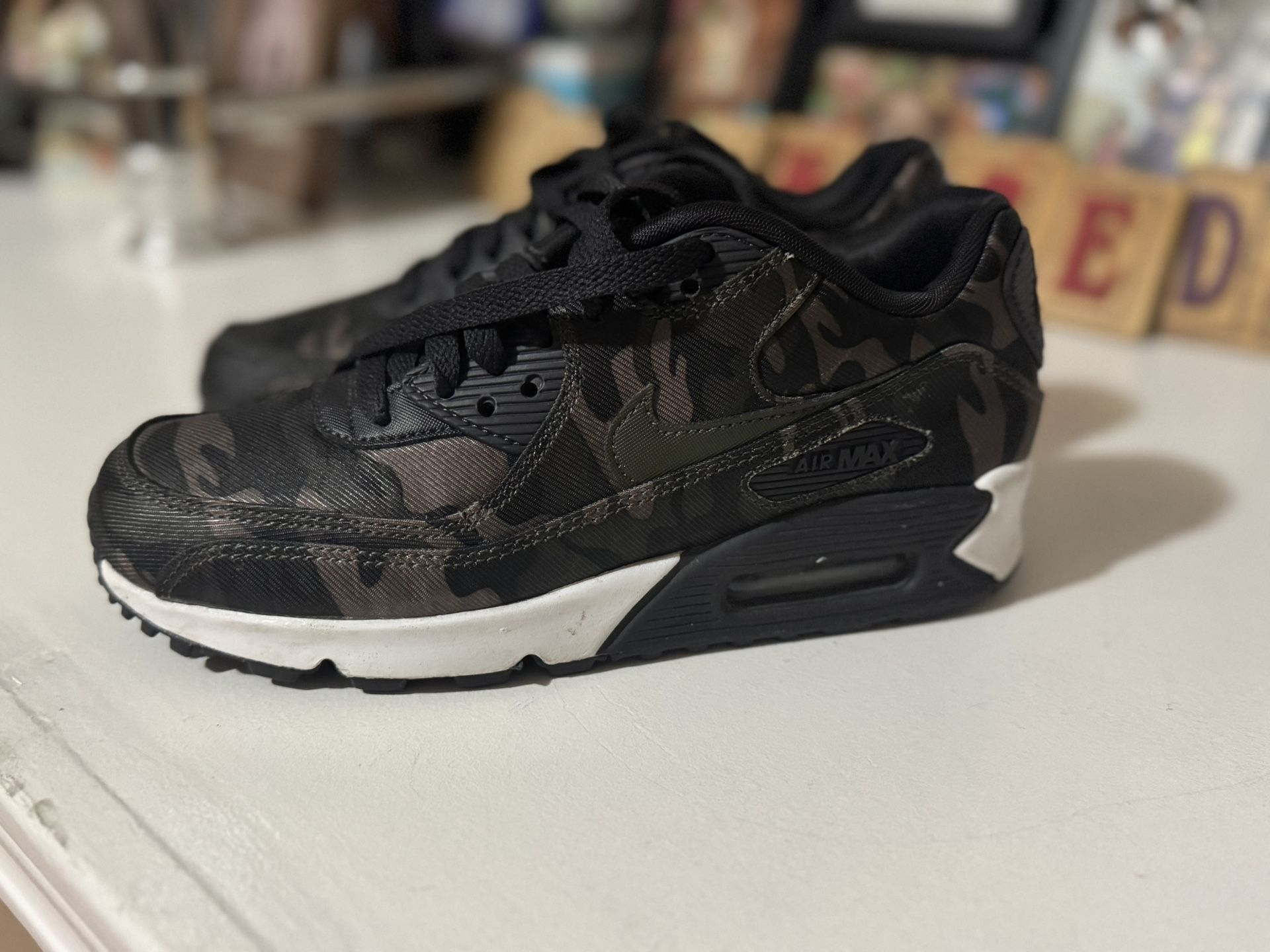 Nike Women's Air Max 90 Cse Camo