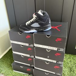 Air Jordan 5 Black Metallic Reimagined 