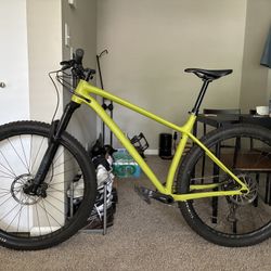Specialized Fuse Comp 29 Mountain Bike